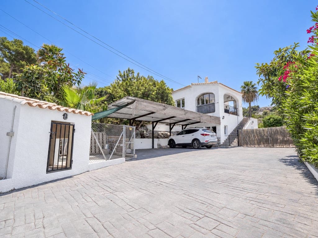 3 soveværelse Villa til salg i Javea / Xabia med swimmingpool garage - € 695.000 (Ref: 10162532)