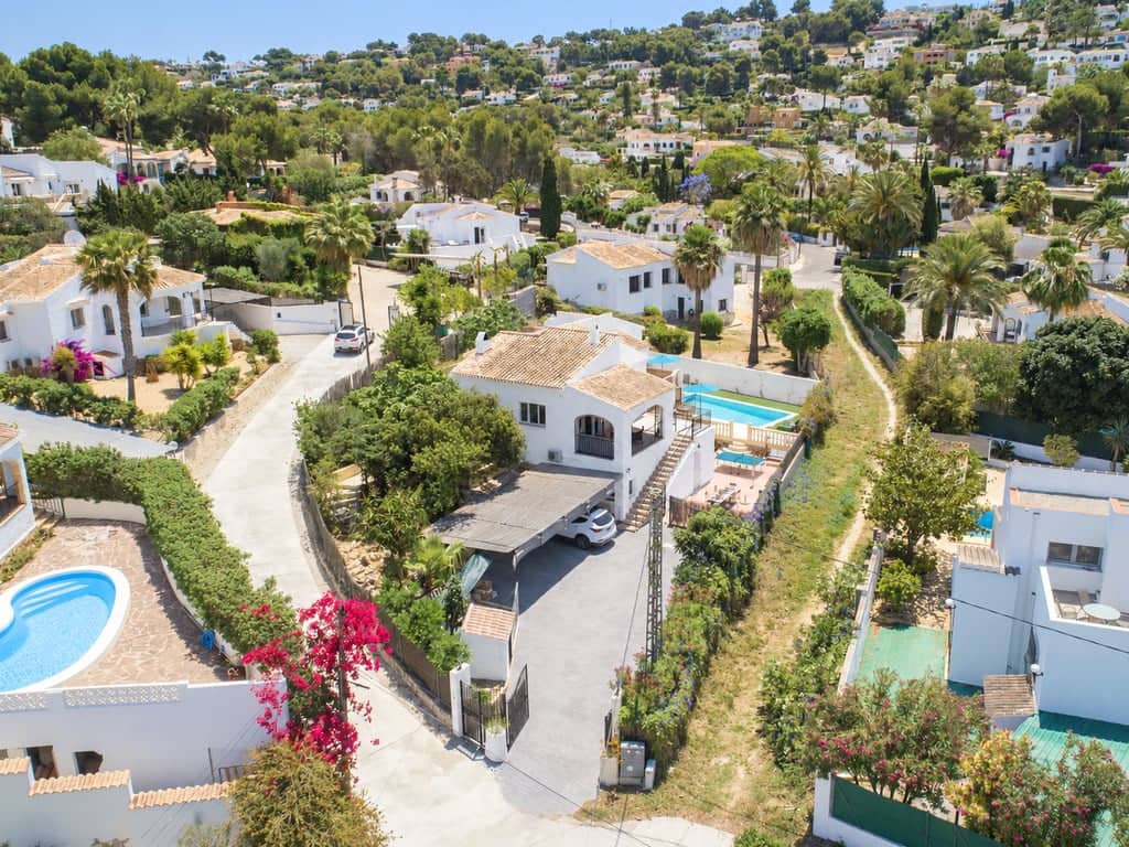 3 soveværelse Villa til salg i Javea / Xabia med swimmingpool garage - € 695.000 (Ref: 10162532)