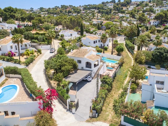 3 soveværelse Villa til salg i Javea / Xàbia med swimmingpool garage - € 695.000 (Ref: 10162532)