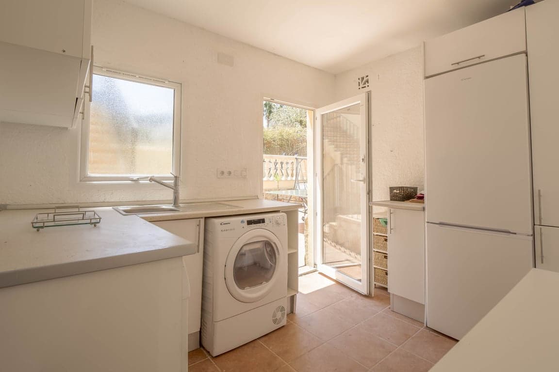 3 soveværelse Villa til salg i Javea / Xabia med swimmingpool garage - € 695.000 (Ref: 10162532)