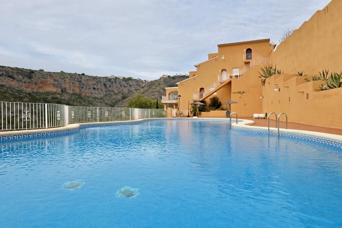 2 bedroom Apartment for sale in Benitachell / Benitatxell with pool - € 190,000 (Ref: 10162533)