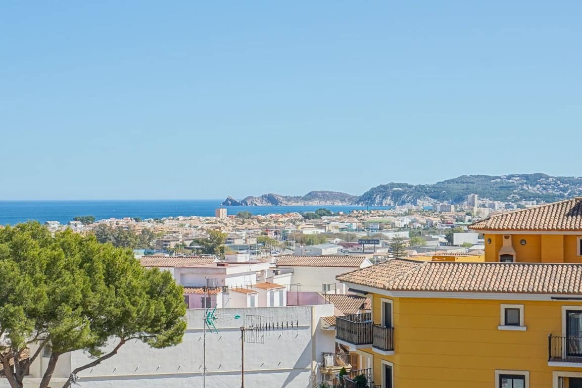 4 bedroom Apartment for sale in Javea / Xabia - € 395,000 (Ref: 8208226)