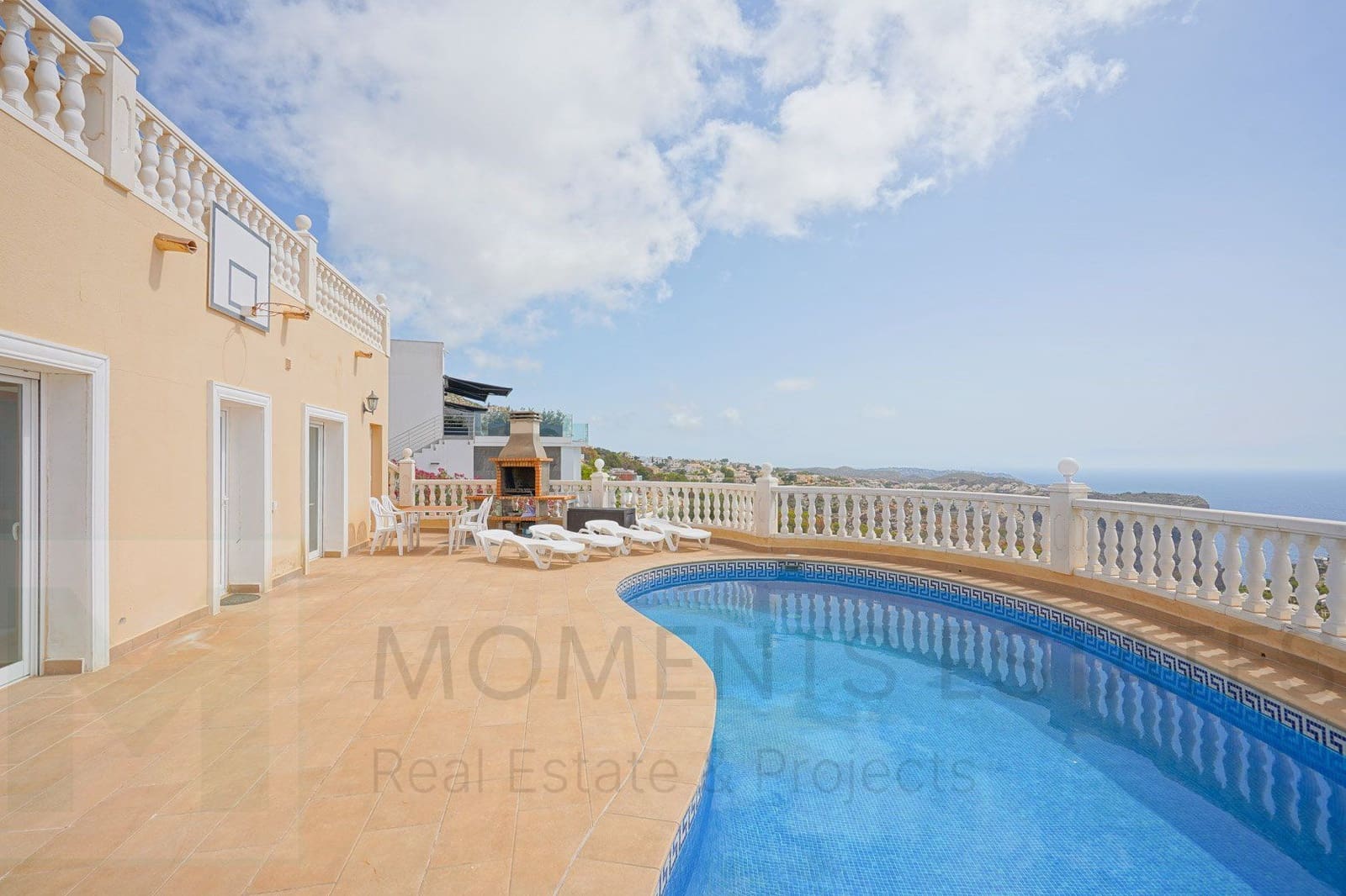 3 slaapkamer Villa te koop in Benitachell / Benitatxell - € 715.000 (Ref: 8389488)