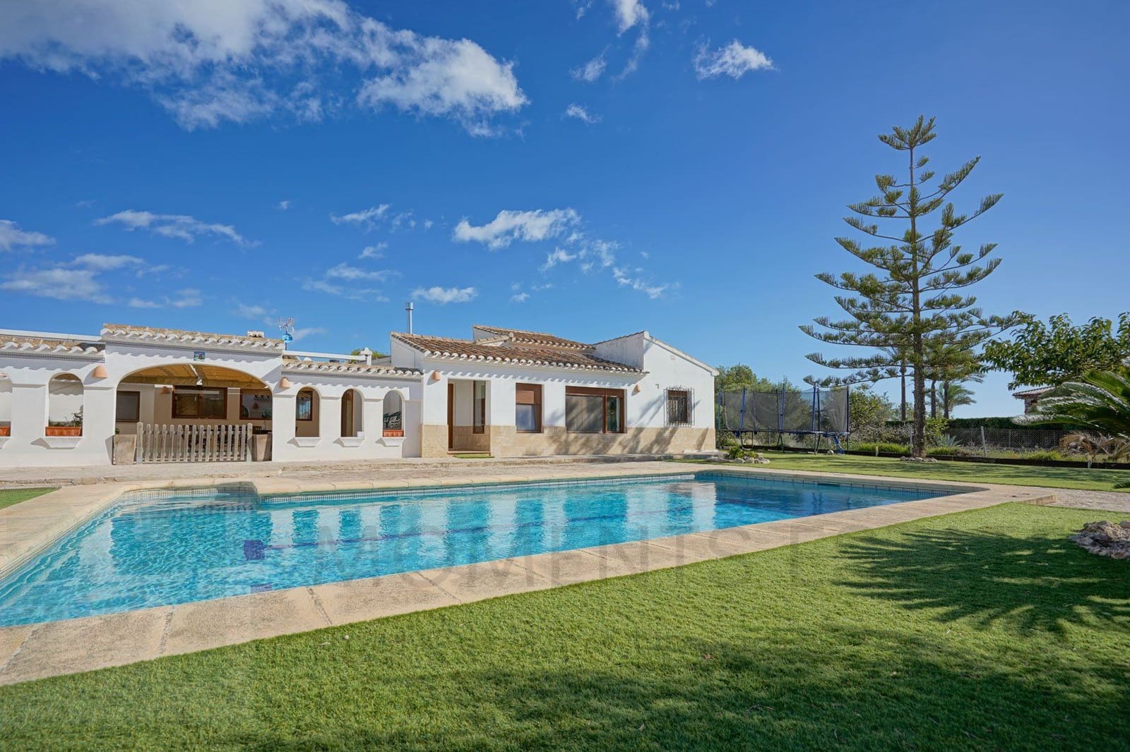 3 bedroom Villa for sale in Javea / Xabia with pool garage - € 1,200,000 (Ref: 8572672)