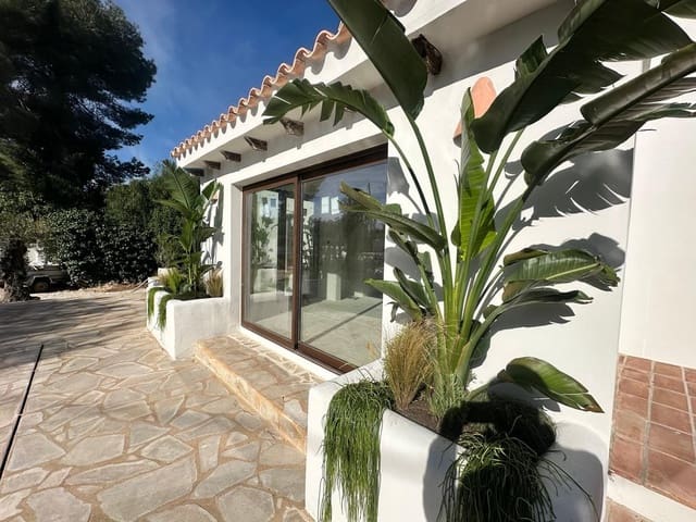 3 bedroom Villa for sale in La Granadella  - Costa Nova, Javea / Xàbia with pool garage - € 795,000 (Ref: 8661003)