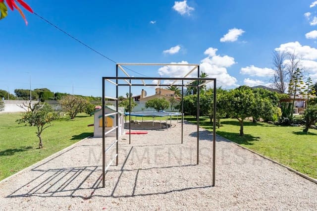 6 sypialnia Willa na sprzedaż w Dénia - 695 000 € (Ref: 8933299)