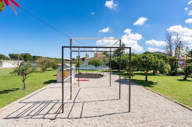 6 soverom Villa til salgs i La Xara, Dénia med svømmebasseng - € 695 000 (Ref: 8933299)