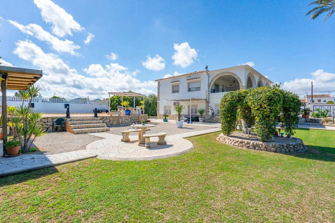 6 soverom Villa til salgs i La Xara med svømmebasseng - € 695 000 (Ref: 8933299)