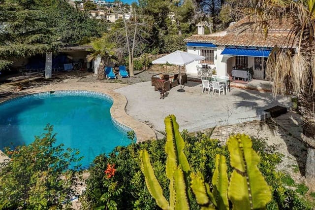 Chalet de 2 habitaciones en Moraira, Teulada-Moraira en venta con piscina garaje - 550.000 € (Ref: 9040532)