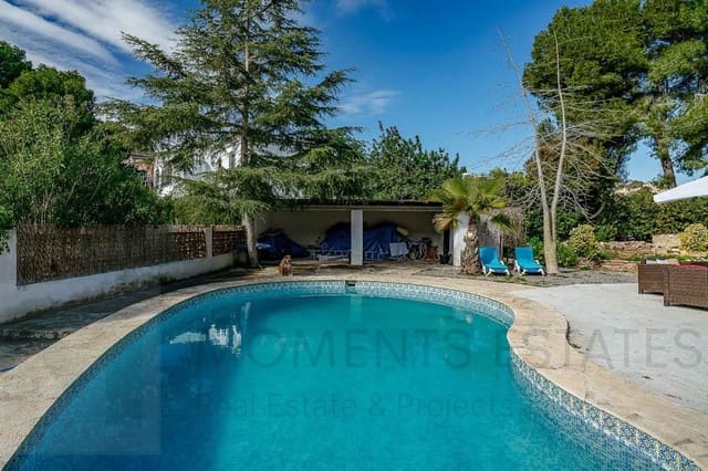 Chalet de 2 habitaciones en Moraira, Teulada-Moraira en venta con piscina garaje - 550.000 € (Ref: 9040532)