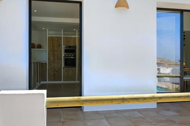 4 slaapkamer Villa te koop in La Granadella  - Costa Nova, Javea / Xàbia met zwembad garage - € 795.000 (Ref: 9072756)