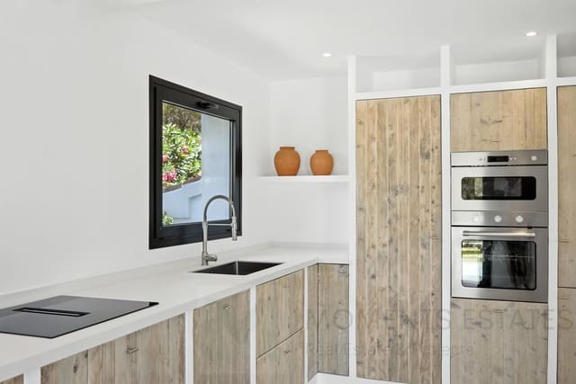 Chalet de 4 habitaciones en La Granadella  - Costa Nova, Javea / Xàbia en venta con piscina garaje - 795.000 € (Ref: 9072756)