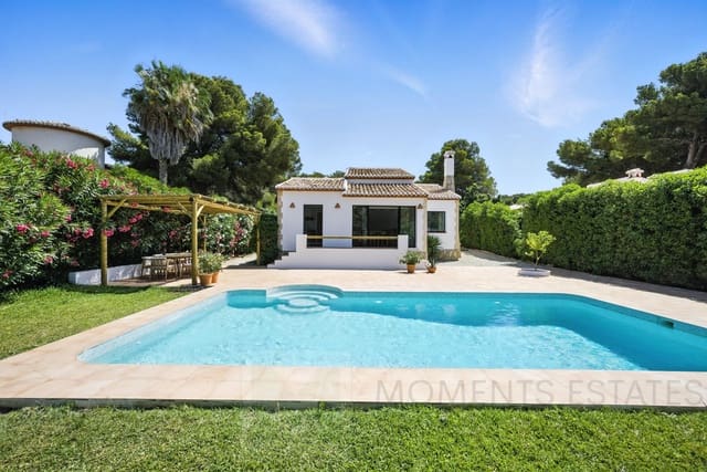 Chalet de 4 habitaciones en La Granadella  - Costa Nova, Javea / Xàbia en venta con piscina garaje - 795.000 € (Ref: 9072756)