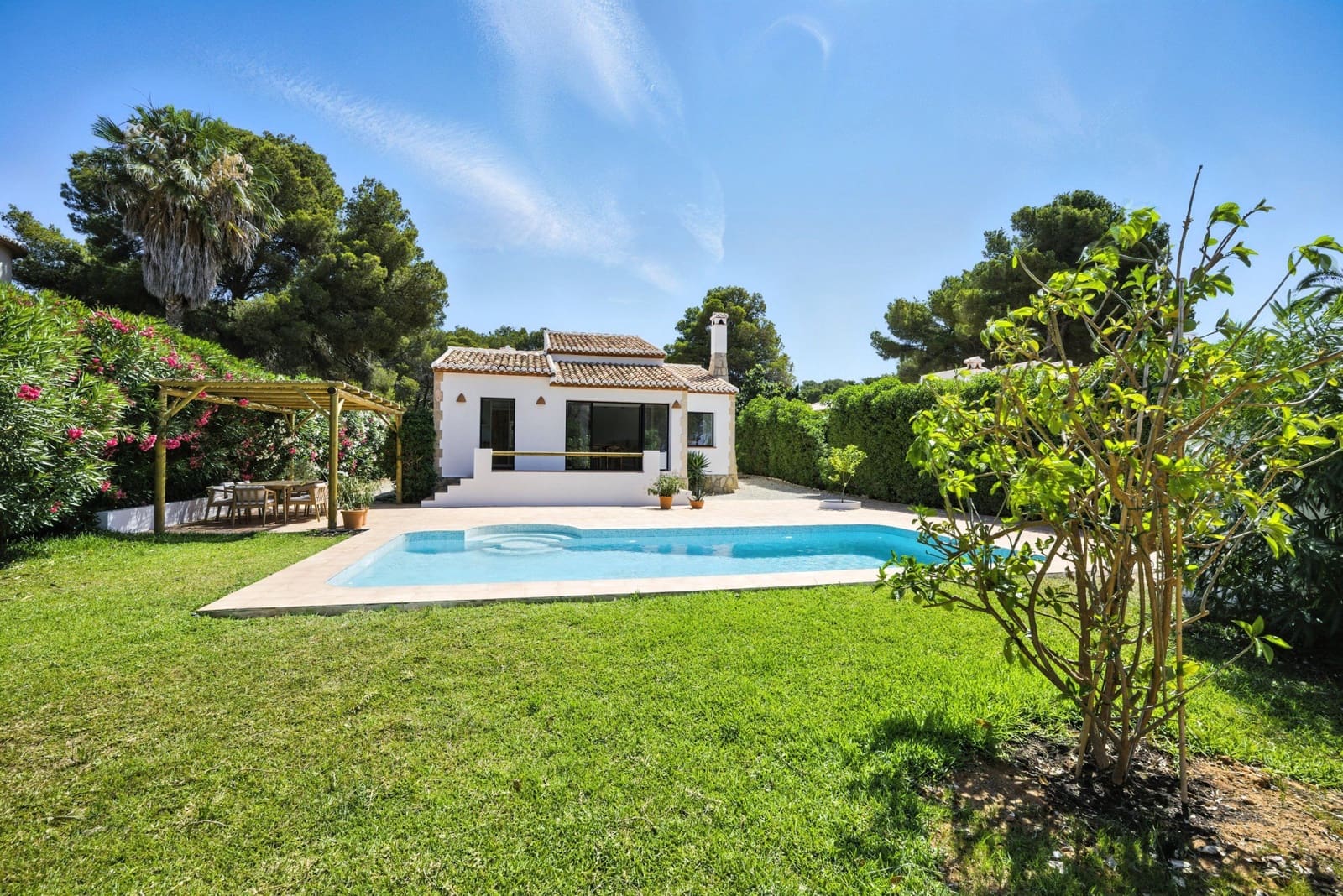 4 bedroom Villa for sale in Javea / Xabia with pool garage - € 795,000 (Ref: 9072756)