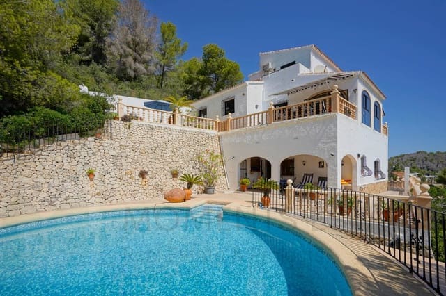 Chalet de 4 habitaciones en Javea / Xàbia en venta con piscina garaje - 749.000 € (Ref: 9134903)