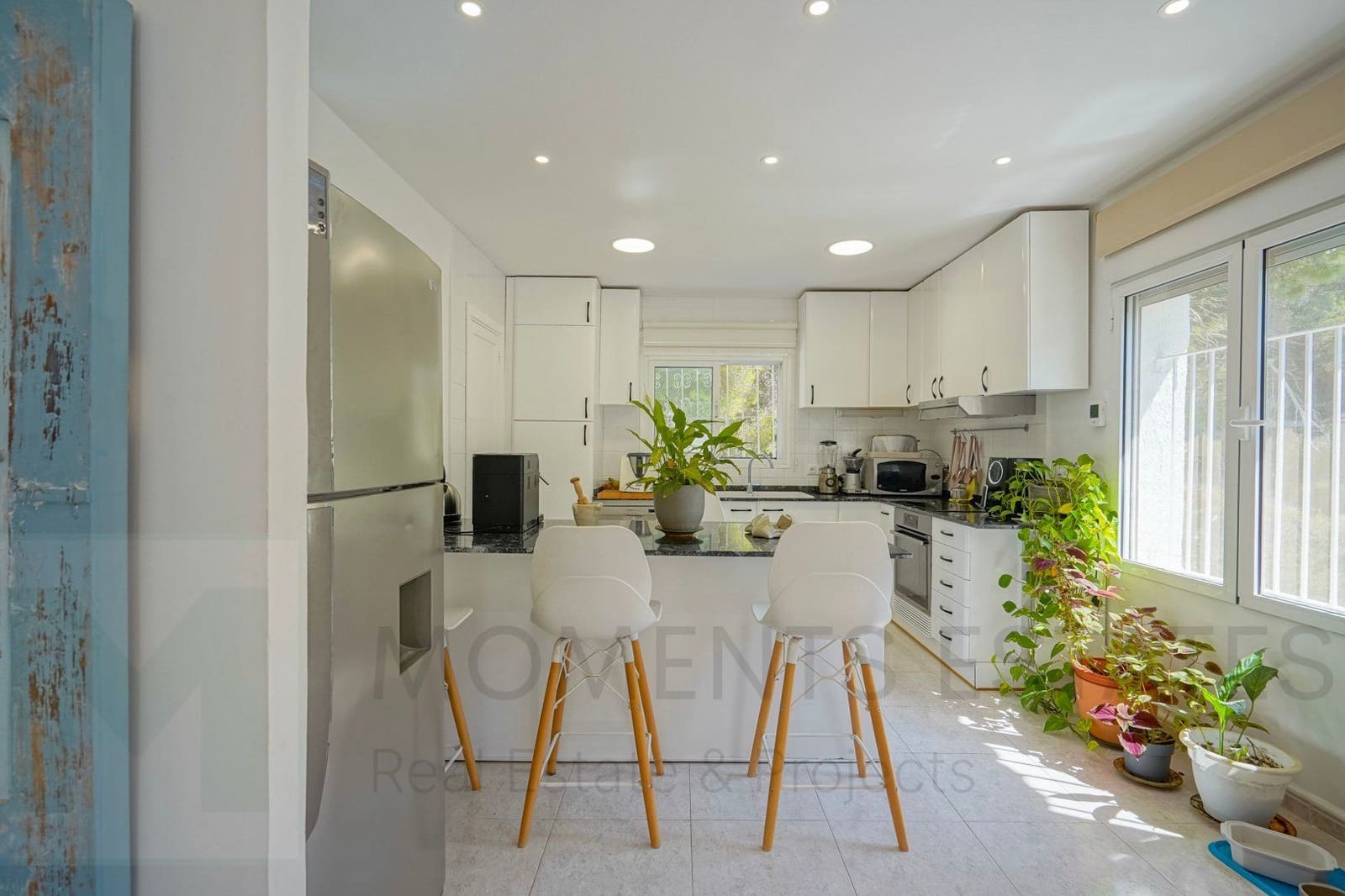 4 soveværelse Villa til salg i Montemar med swimmingpool garage - € 620.000 (Ref: 9162839)