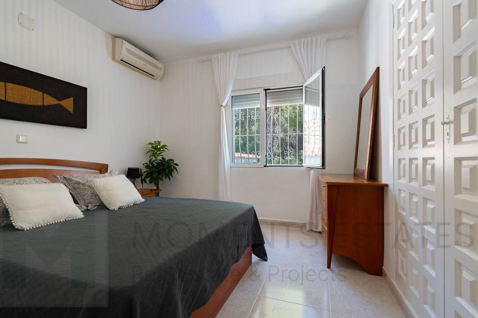 4 soveværelse Villa til salg i Montemar med swimmingpool garage - € 620.000 (Ref: 9162839)