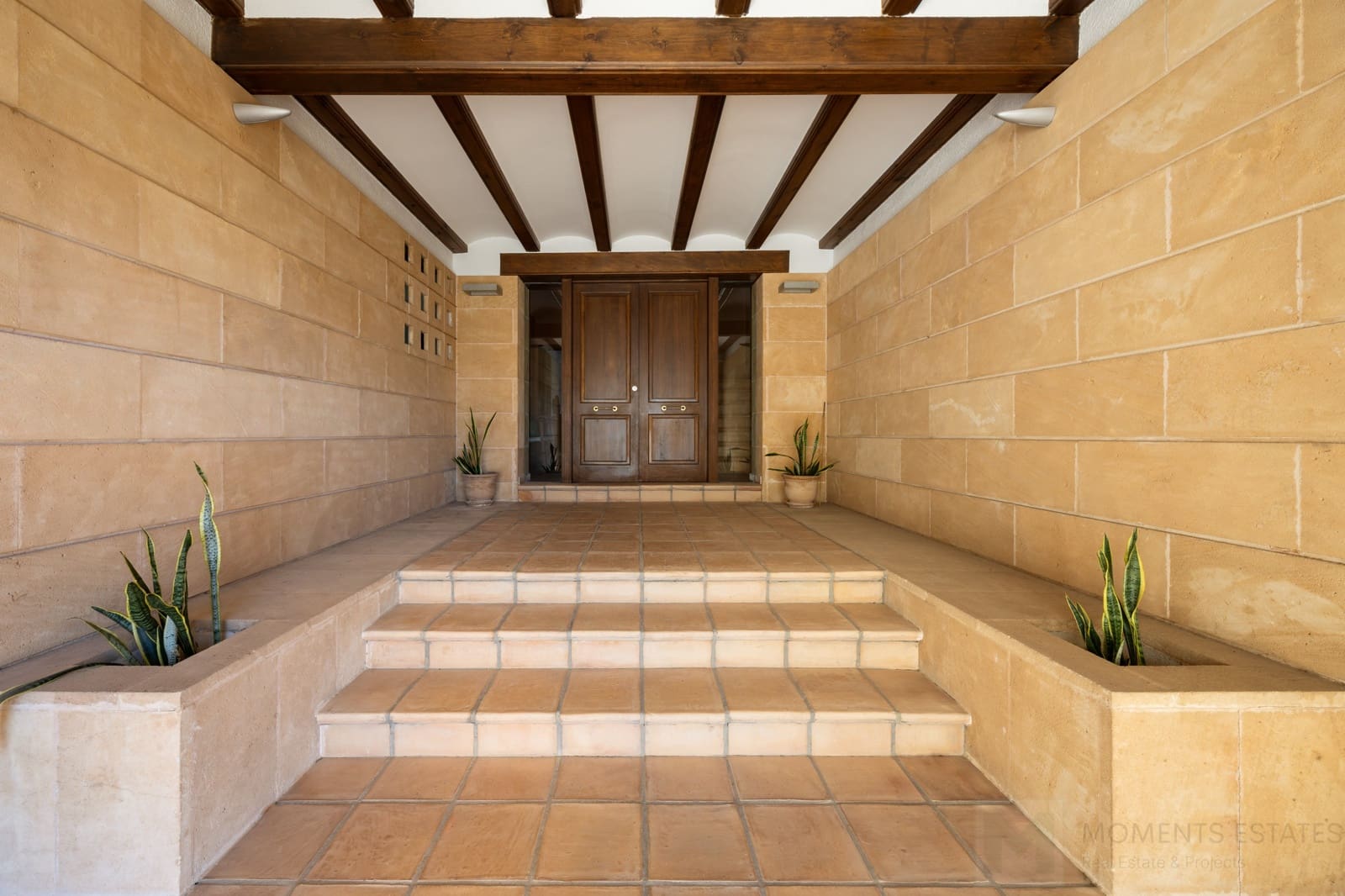 6 bedroom Villa for sale in Javea / Xabia with garage - € 2,700,000 (Ref: 9218973)