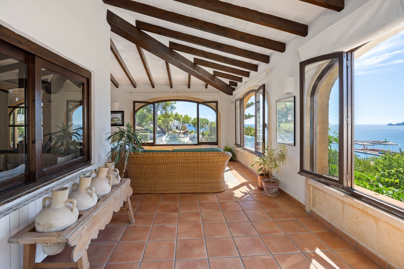 6 bedroom Villa for sale in Javea / Xabia with garage - € 2,700,000 (Ref: 9218973)