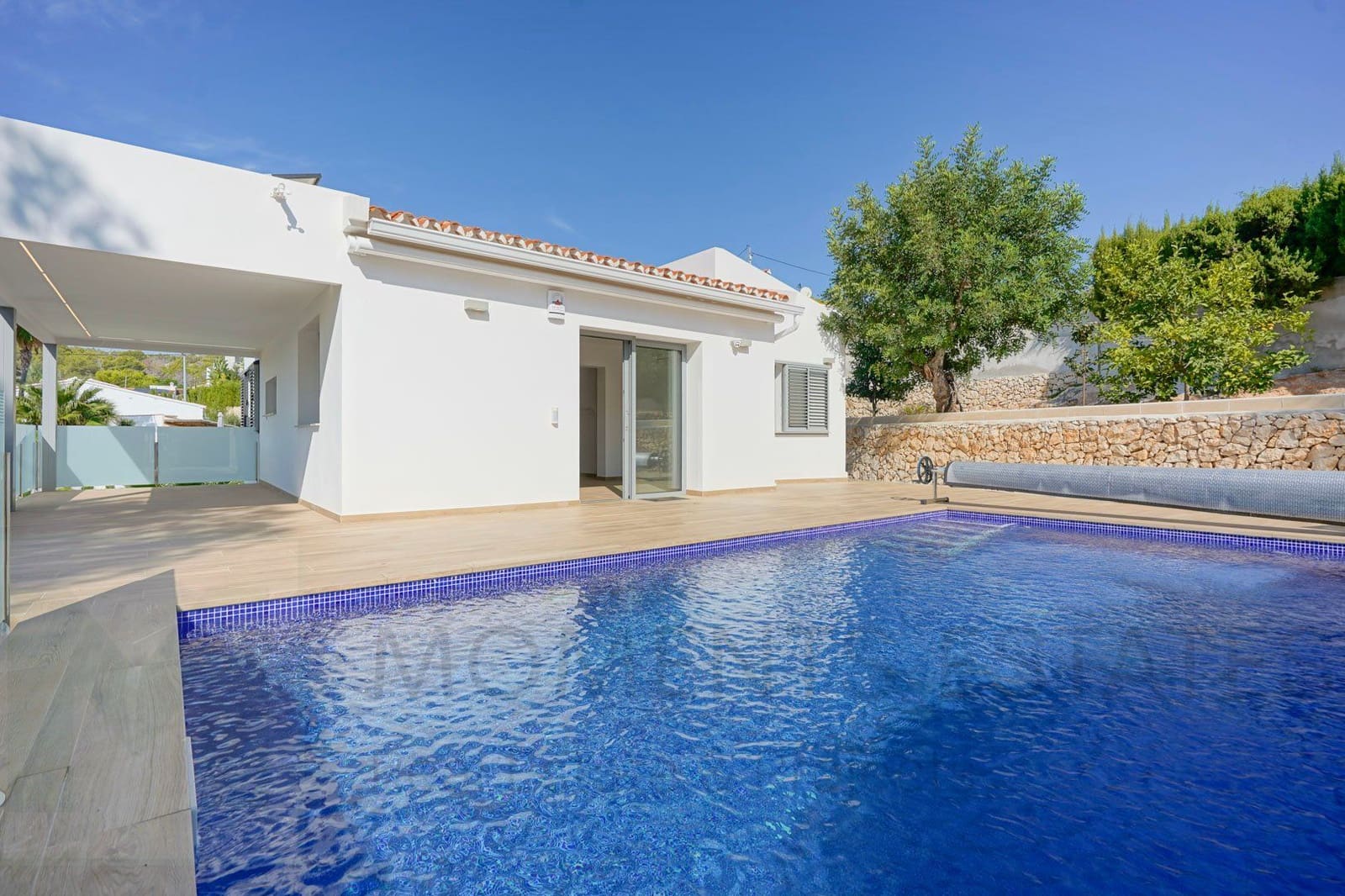3 bedroom Villa for sale in Benissa with pool garage - € 799,000 (Ref: 9314320)