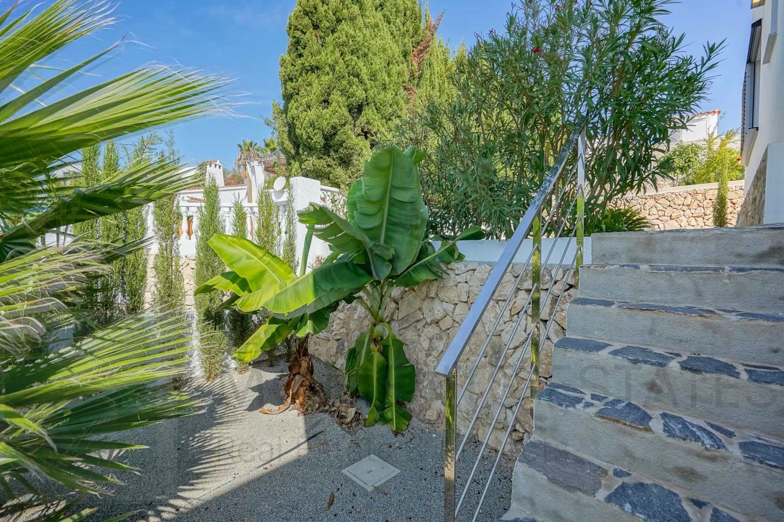 3 bedroom Villa for sale in Benissa with pool garage - € 799,000 (Ref: 9314320)