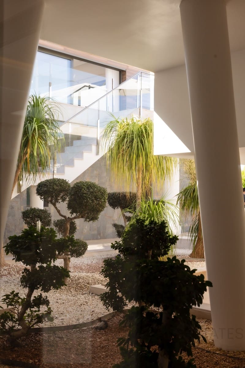 6 bedroom Villa for sale in Javea / Xabia with pool garage - € 3,850,000 (Ref: 9368953)