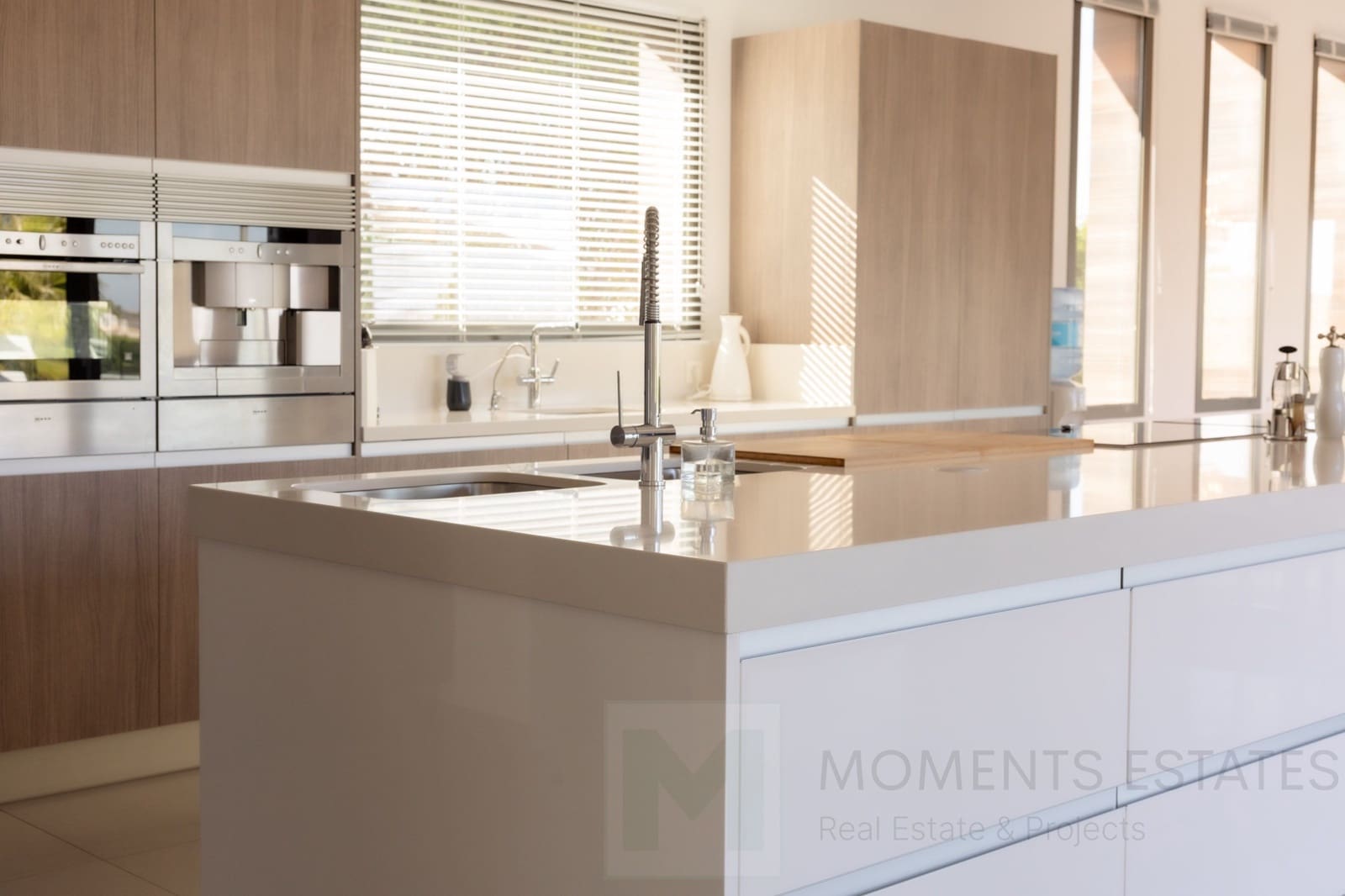 6 bedroom Villa for sale in Javea / Xabia with pool garage - € 3,850,000 (Ref: 9368953)