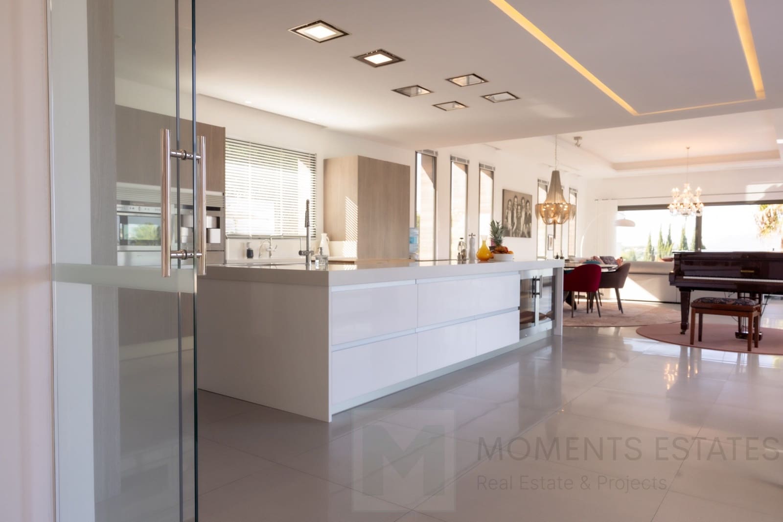 6 bedroom Villa for sale in Javea / Xabia with pool garage - € 3,850,000 (Ref: 9368953)
