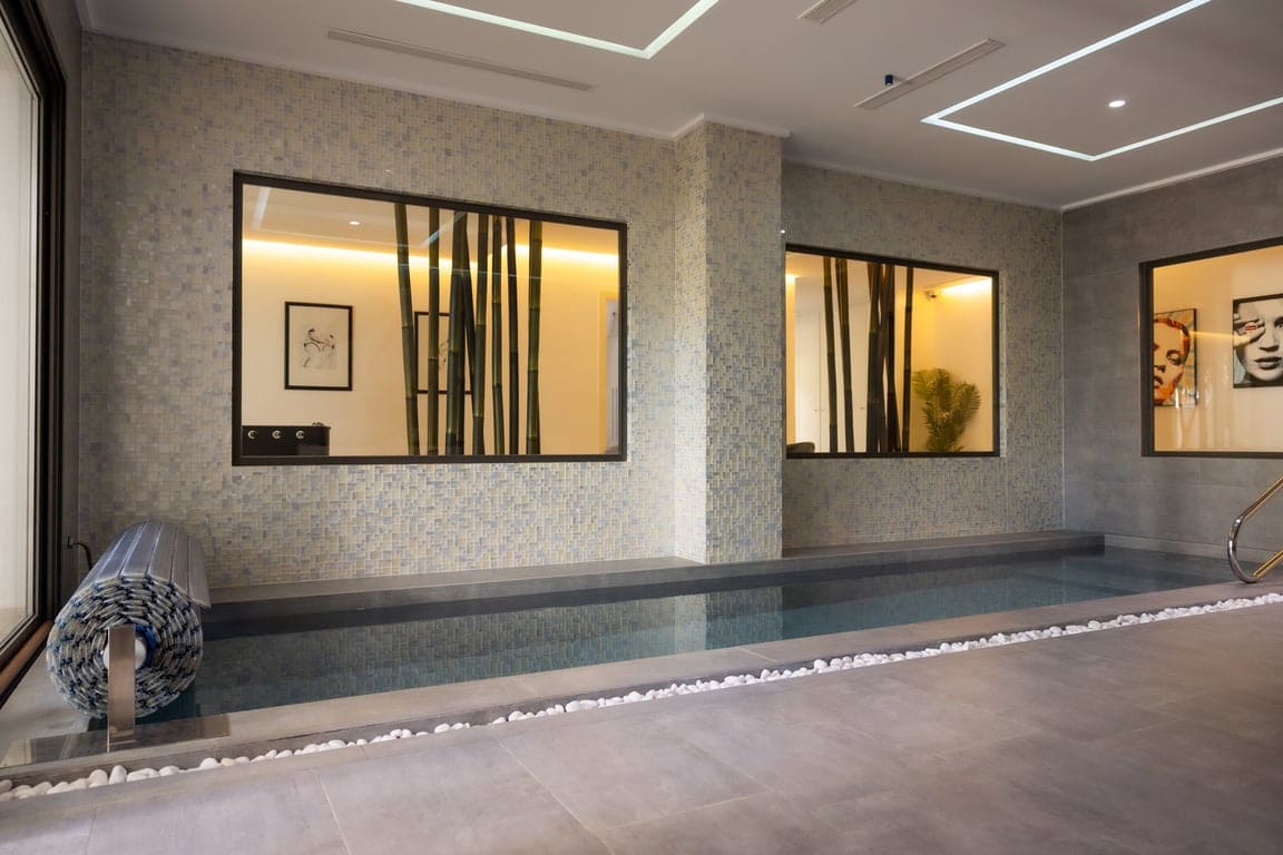 6 bedroom Villa for sale in Javea / Xabia with pool garage - € 3,850,000 (Ref: 9368953)