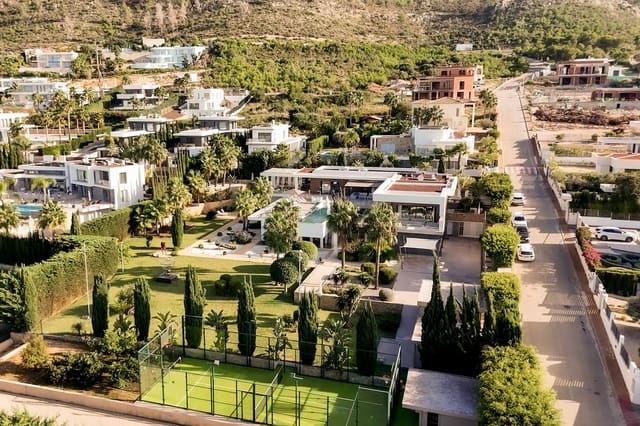 6 bedroom Villa for sale in Javea / Xàbia with pool garage - € 3,850,000 (Ref: 9368953)