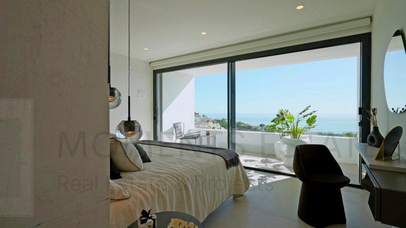 4 bedroom Villa for sale in Altea with pool garage - € 2,111,500 (Ref: 9395332)