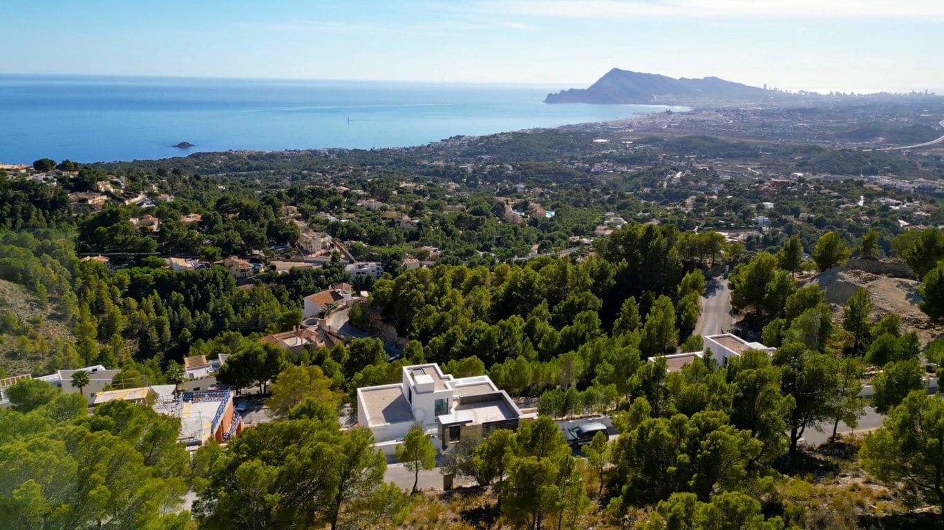 4 bedroom Villa for sale in Altea with pool garage - € 2,111,500 (Ref: 9395332)