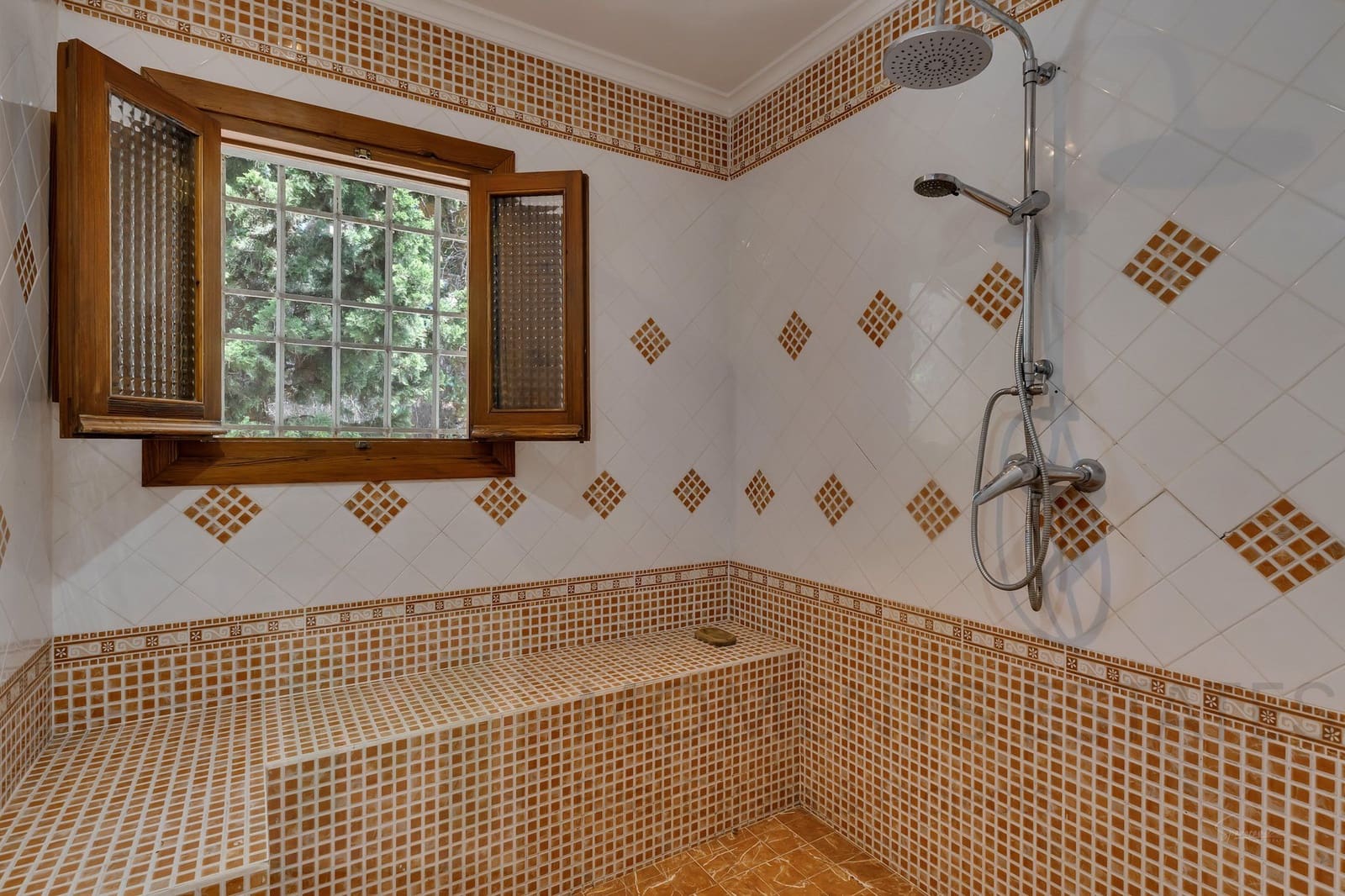 4 bedroom Villa for sale in Javea / Xabia with garage - € 997,000 (Ref: 9417472)