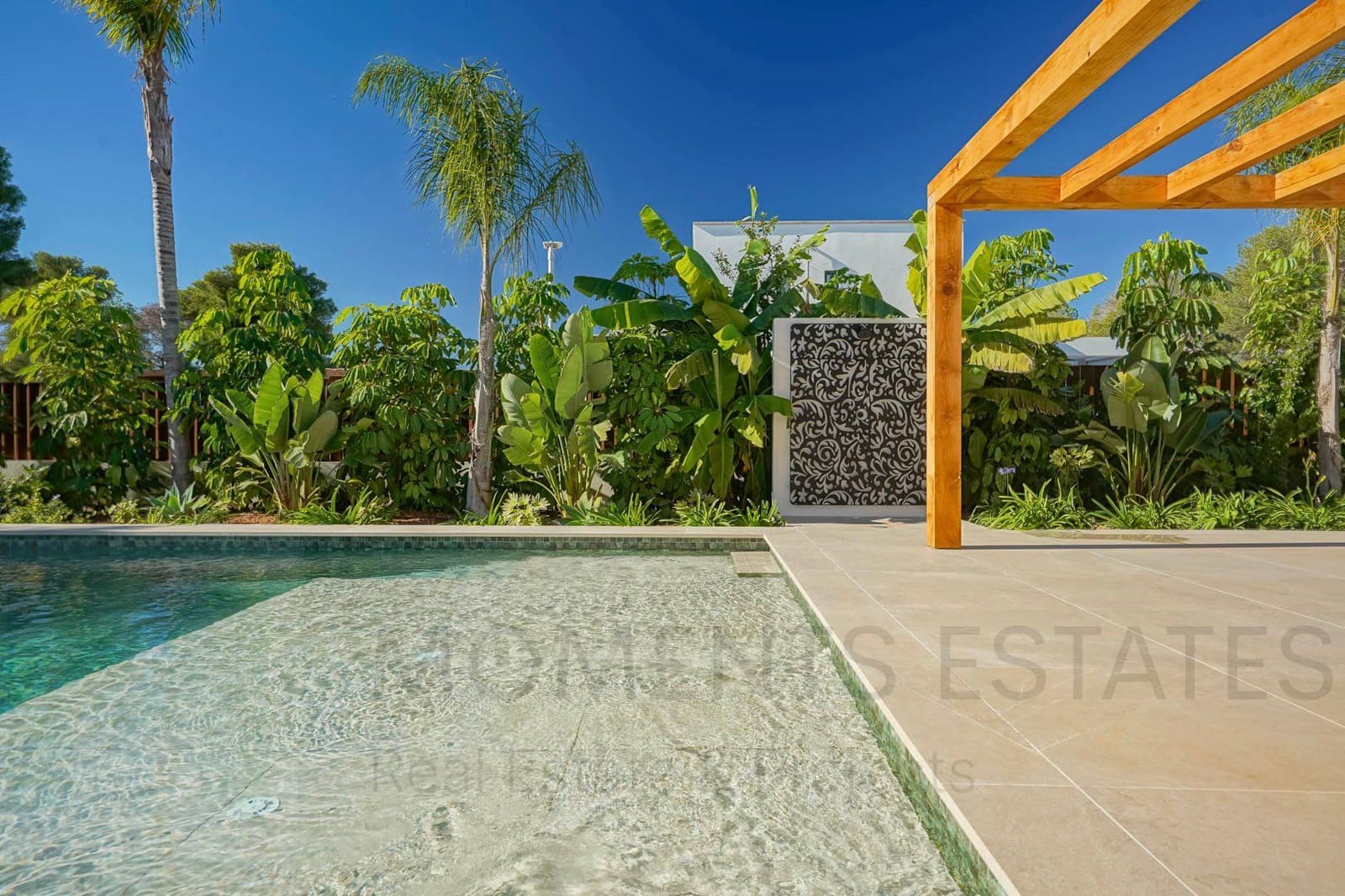 3 bedroom Villa for sale in Javea / Xabia - € 1,749,000 (Ref: 9441962)