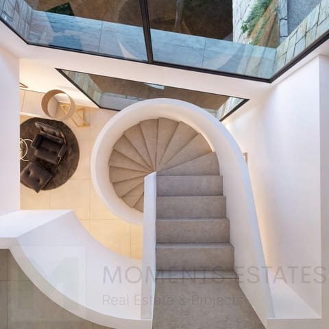 4 makuuhuone Huvila myytävänä paikassa Teulada Pueblo, Teulada-Moraira mukana uima-altaan - 2 300 000 € (Ref: 9481571)