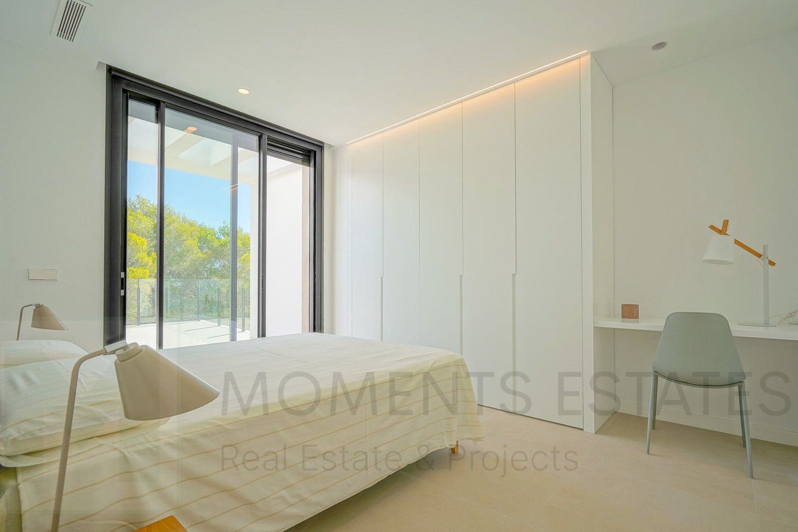 4 bedroom Villa for sale in Benissa - € 1,499,000 (Ref: 9481576)