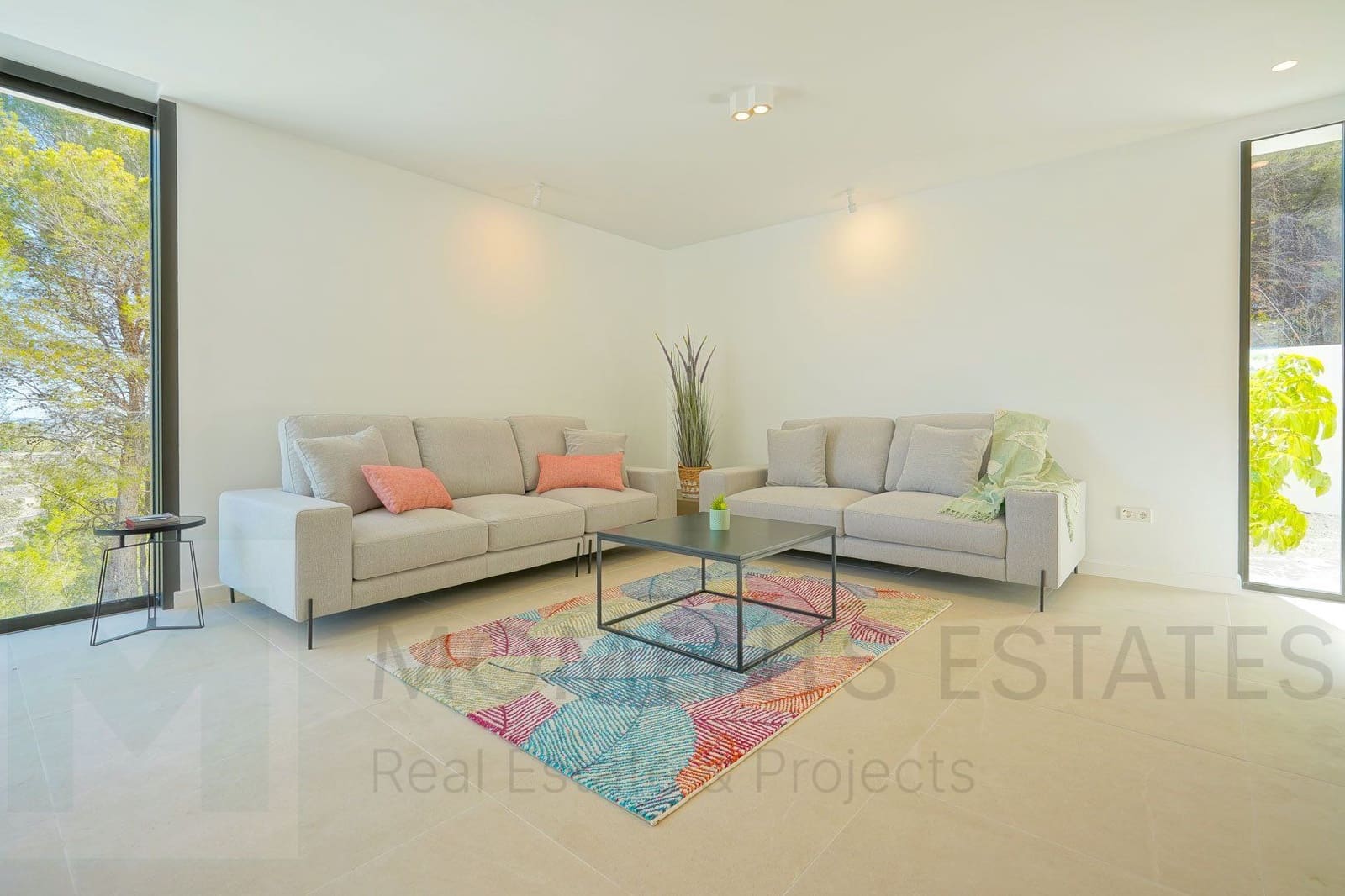 4 bedroom Villa for sale in Benissa - € 1,499,000 (Ref: 9481576)