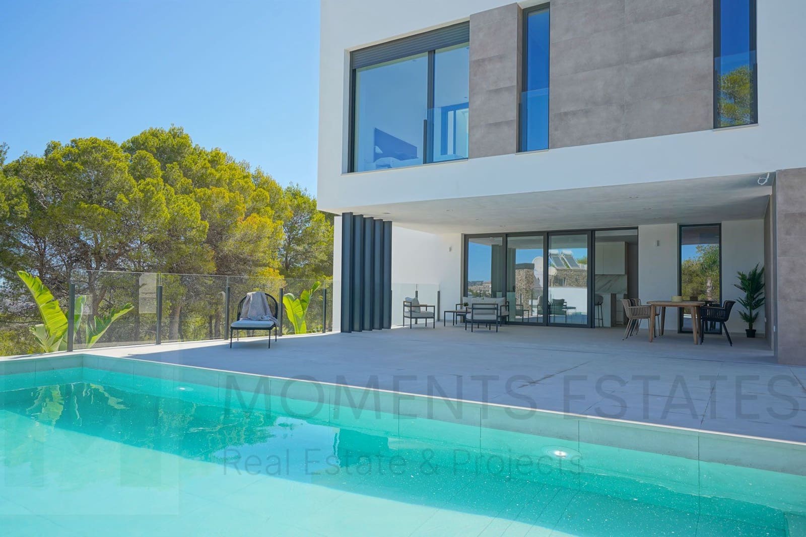 4 bedroom Villa for sale in Benissa - € 1,499,000 (Ref: 9481576)