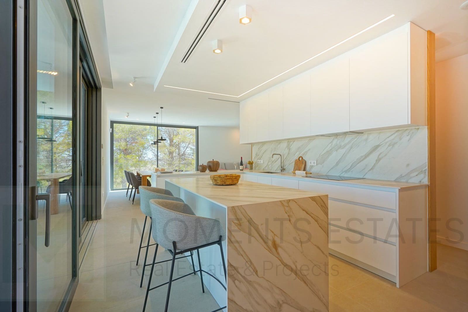 4 bedroom Villa for sale in Benissa - € 1,499,000 (Ref: 9481576)