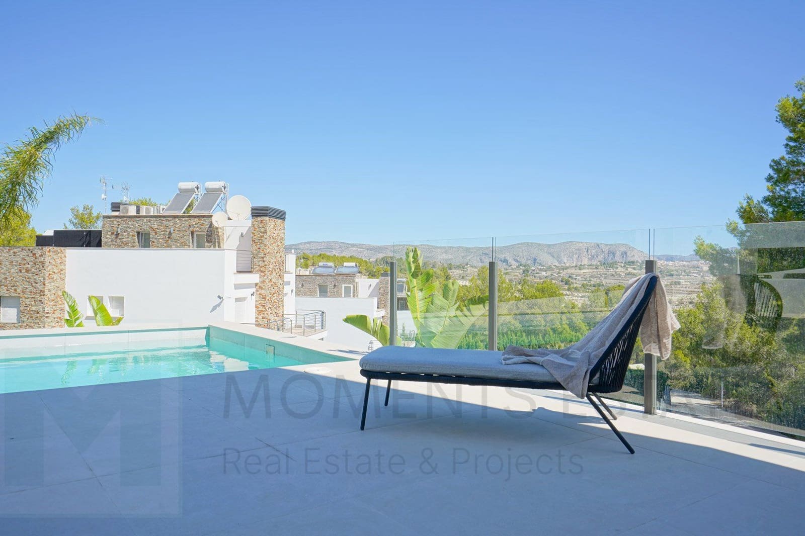 4 bedroom Villa for sale in Benissa - € 1,499,000 (Ref: 9481576)