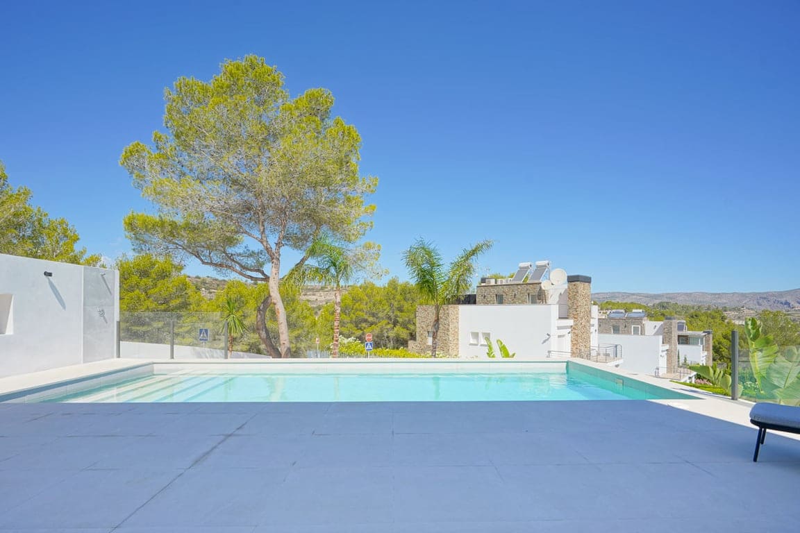 4 bedroom Villa for sale in Benissa - € 1,499,000 (Ref: 9481576)