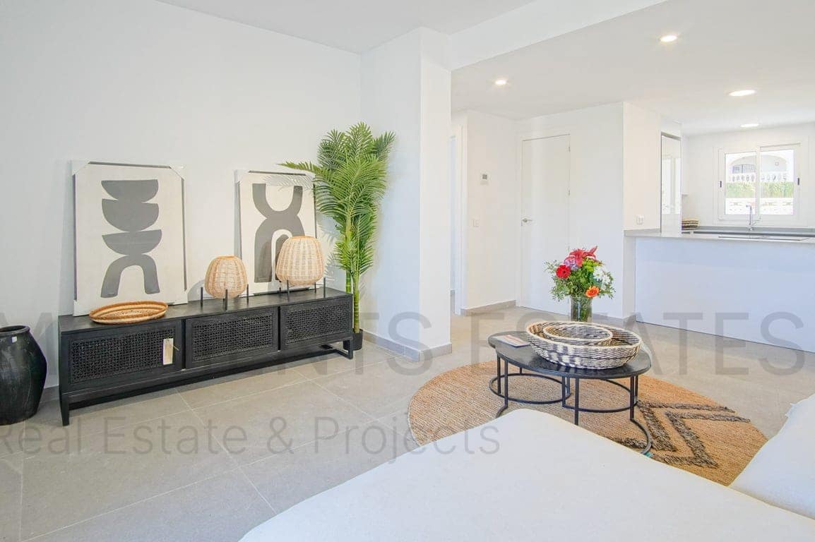 2 bedroom Apartment for sale in Denia with pool - € 389,300 (Ref: 9483608)