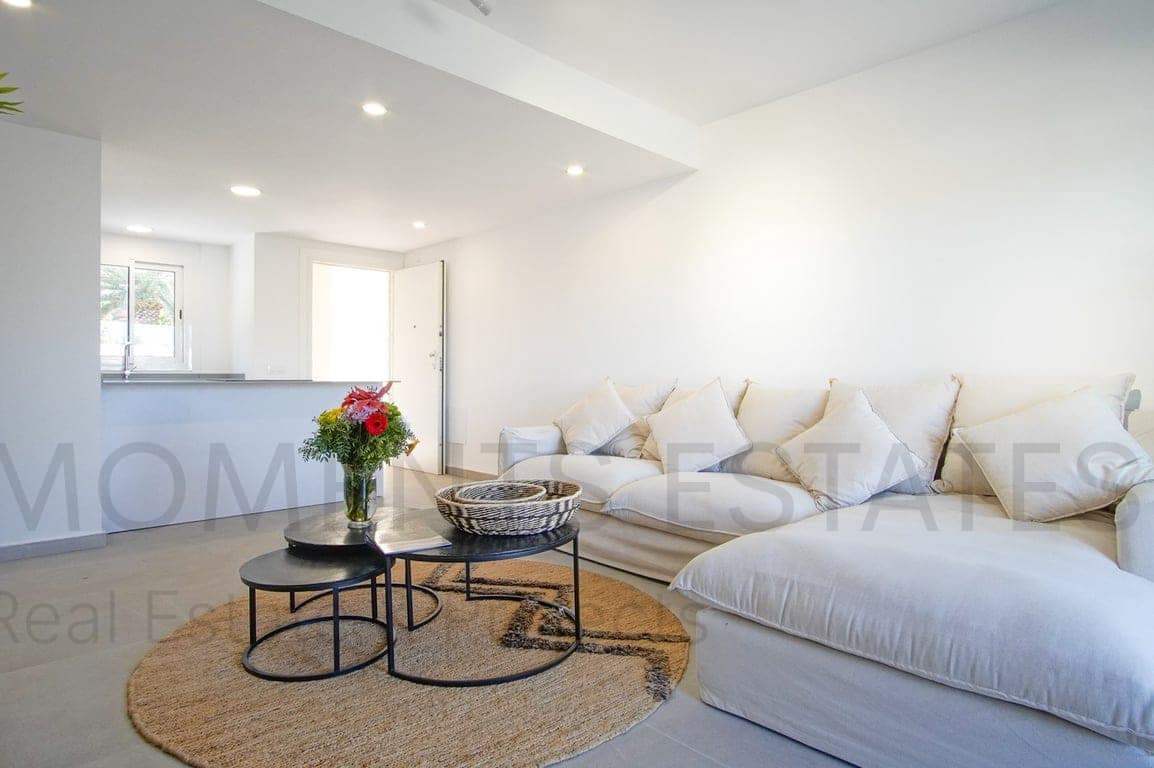 2 bedroom Apartment for sale in Denia with pool - € 389,300 (Ref: 9483608)