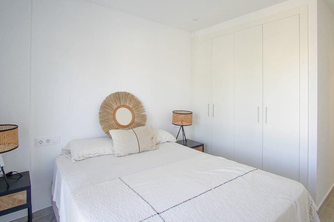 2 bedroom Apartment for sale in Denia with pool - € 389,300 (Ref: 9483608)