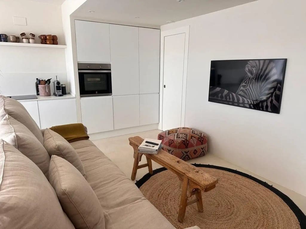 3 bedroom Apartment for sale in Arenal with pool garage - € 575,000 (Ref: 9730828)