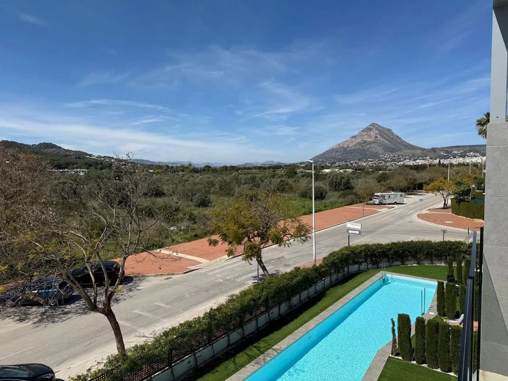 3 bedroom Apartment for sale in Arenal with pool garage - € 575,000 (Ref: 9730828)