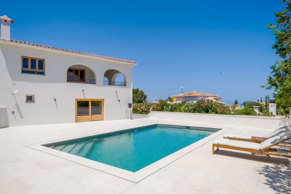 4 chambre Villa/Maison à vendre à Denia avec piscine garage - 1 150 000 € (Ref: 9898407)