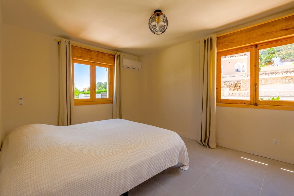 4 chambre Villa/Maison à vendre à Denia avec piscine garage - 1 150 000 € (Ref: 9898407)