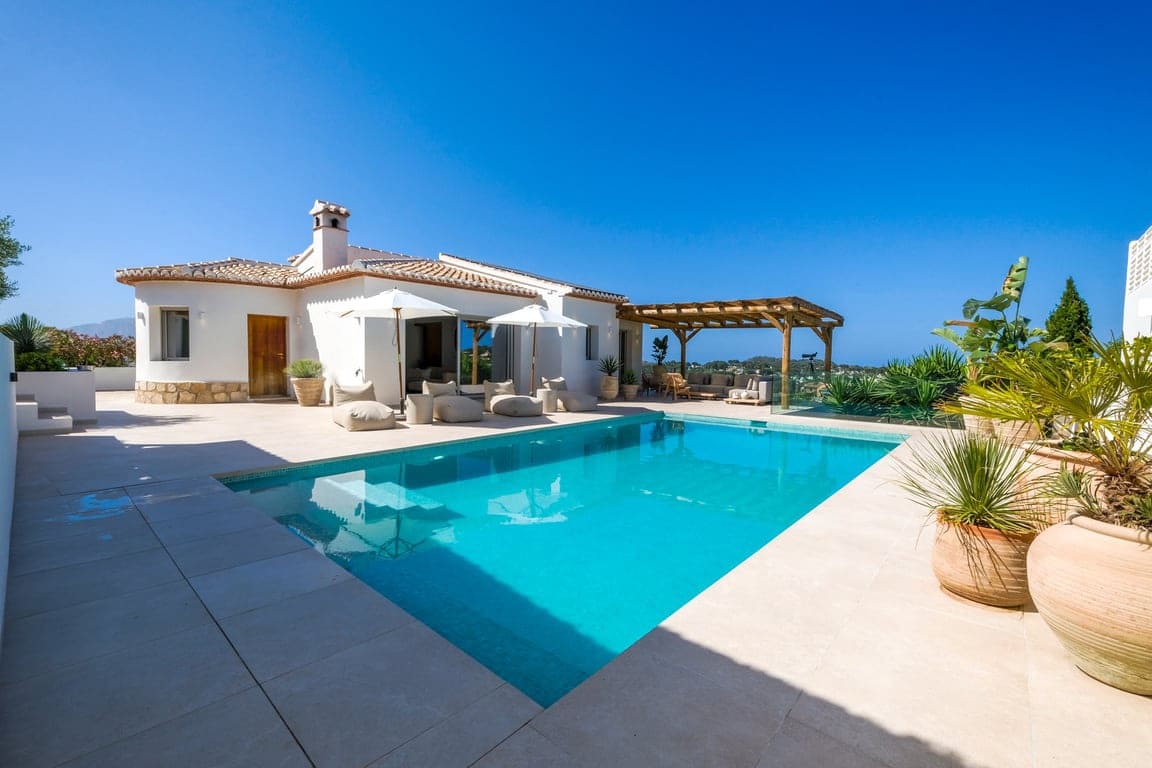 4 soverom Villa til salgs i Javea / Xabia med svømmebasseng garasje - € 1 350 000 (Ref: 9898467)