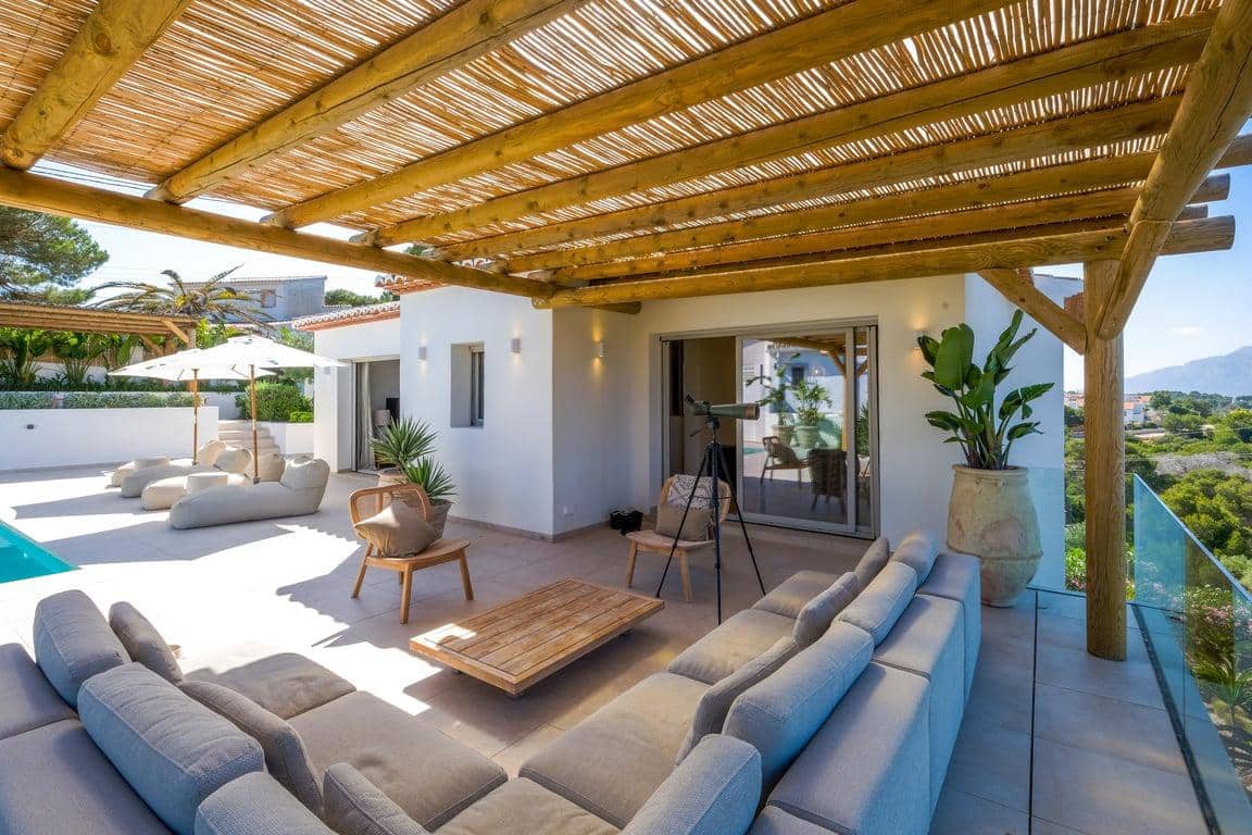 4 soverom Villa til salgs i Javea / Xabia med svømmebasseng garasje - € 1 350 000 (Ref: 9898467)